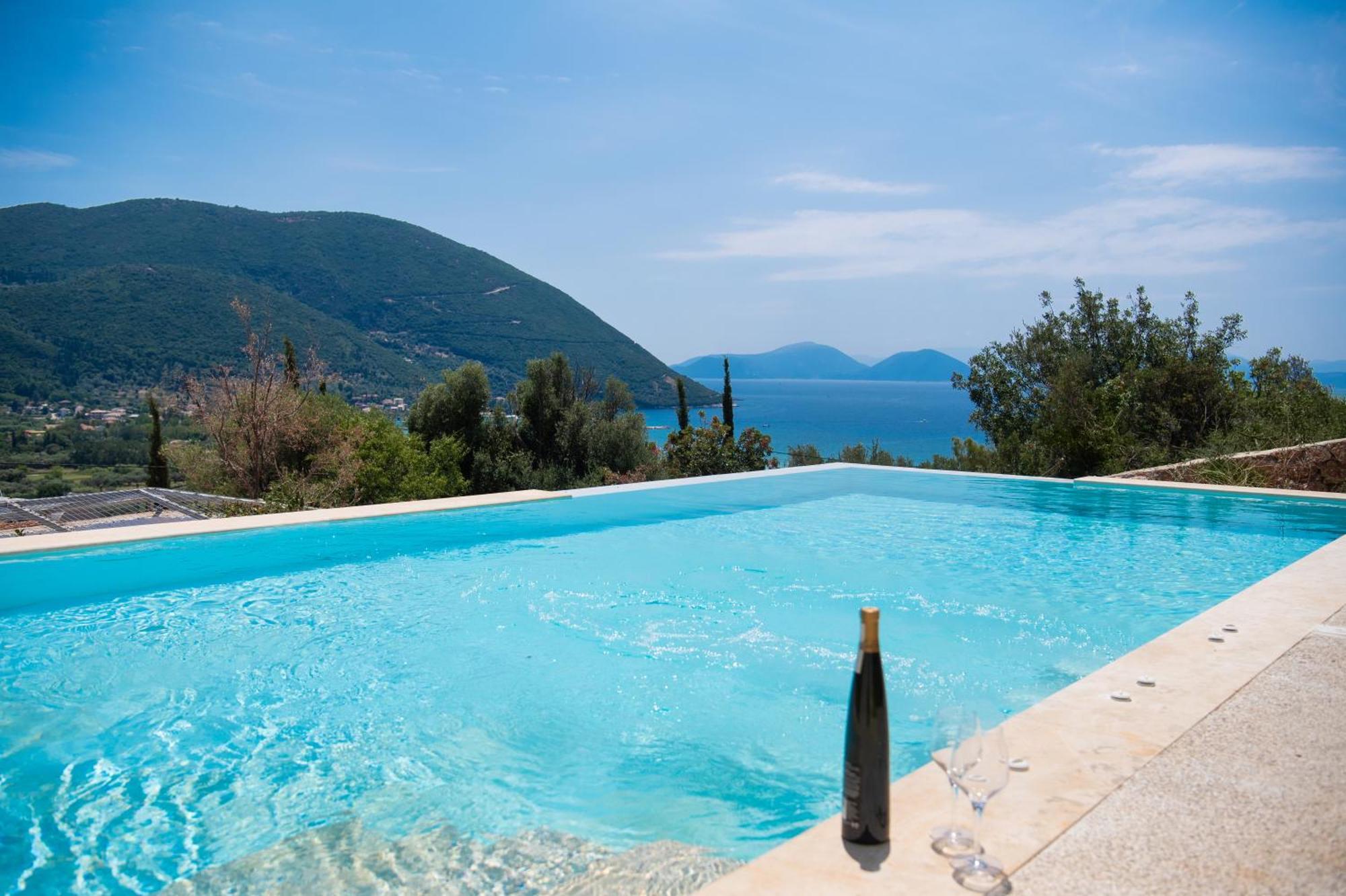 Calionas Suites Vassiliki Esterno foto