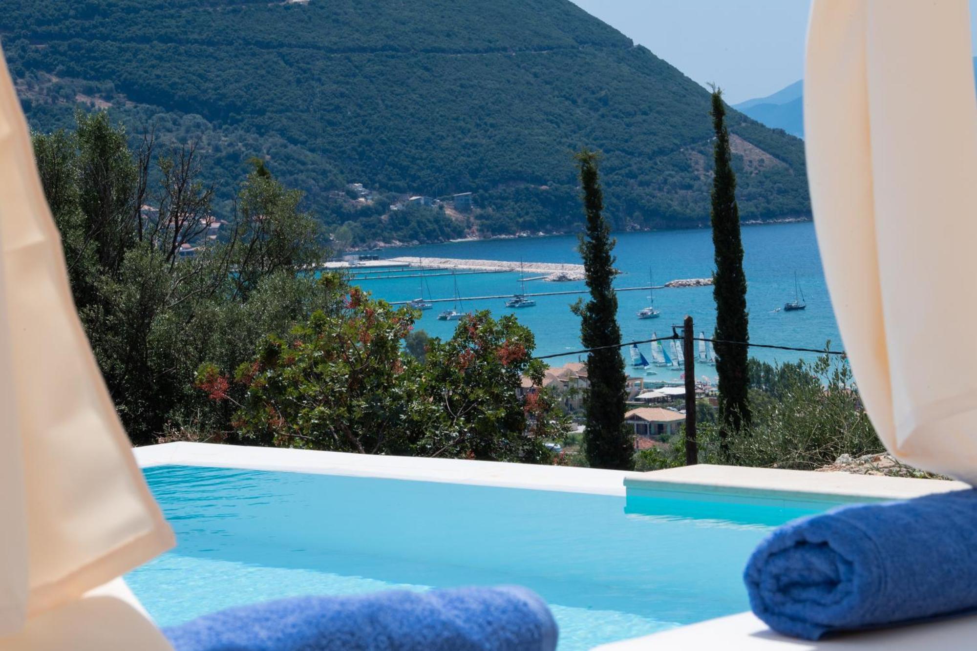 Calionas Suites Vassiliki Esterno foto